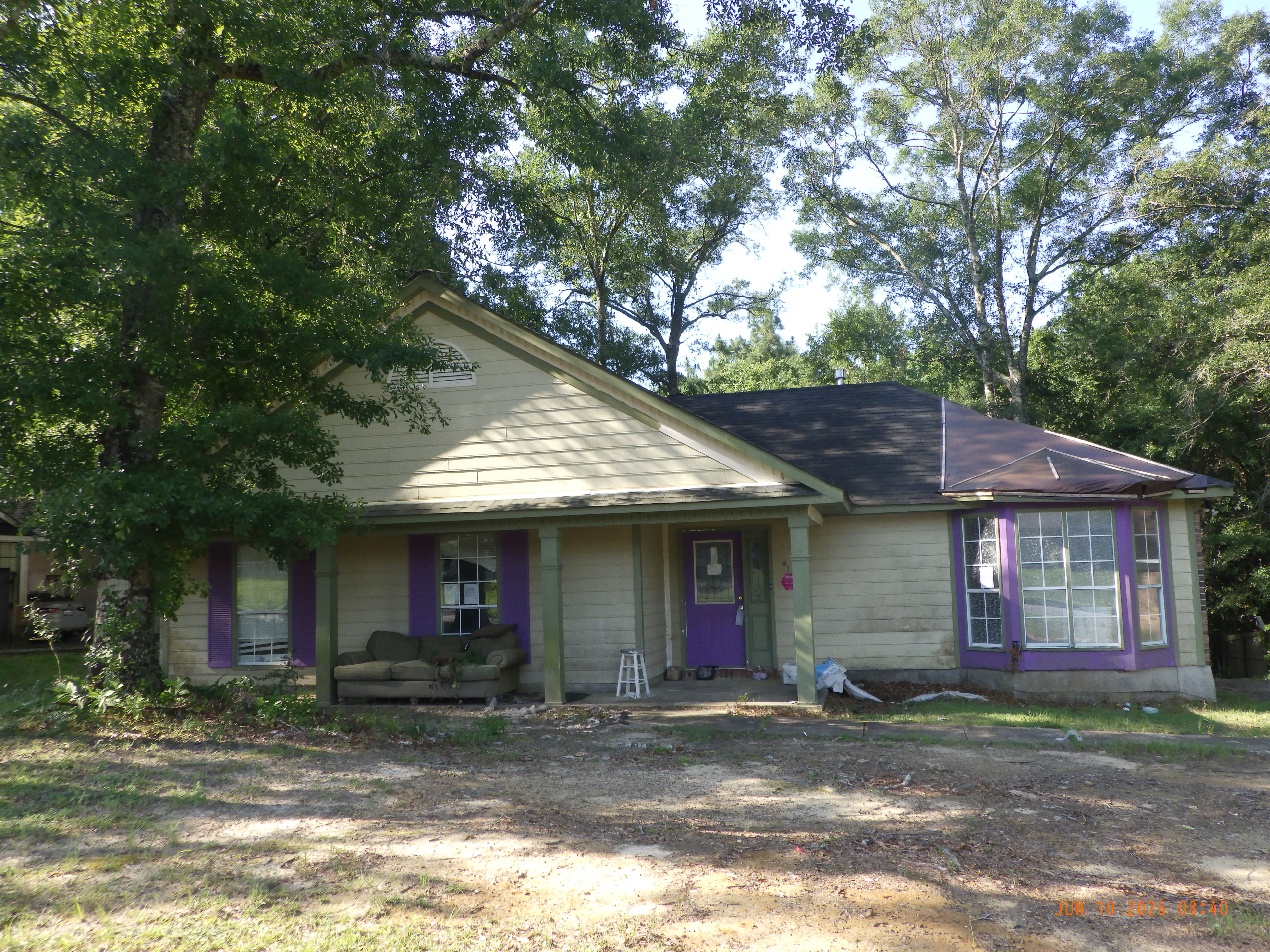 6541 Princeton Woods Dr S. Nuisance Photo